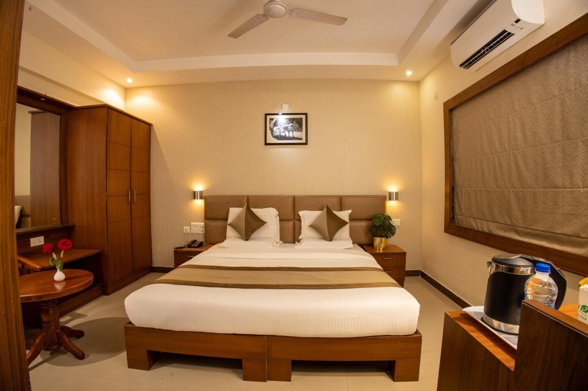 Metro Plaza Hotel By Rak Rooms, Mangaluru Kültér fotó