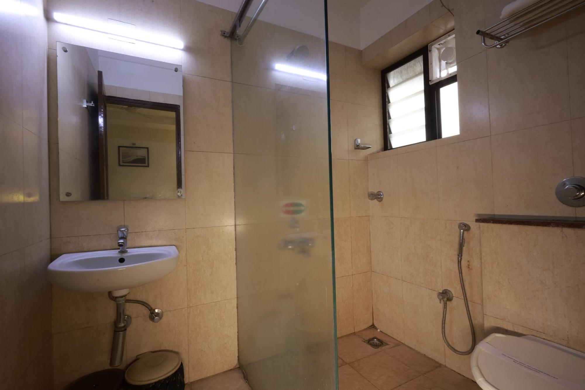 Metro Plaza Hotel By Rak Rooms, Mangaluru Kültér fotó